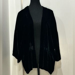 Black Velvet Flowy Jacket/Shawl
